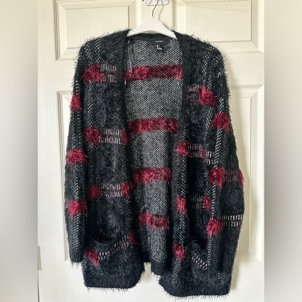 FOREVER 21 Fuzzy Black Plaid Cardigan Sweater Women's Size L NC0061